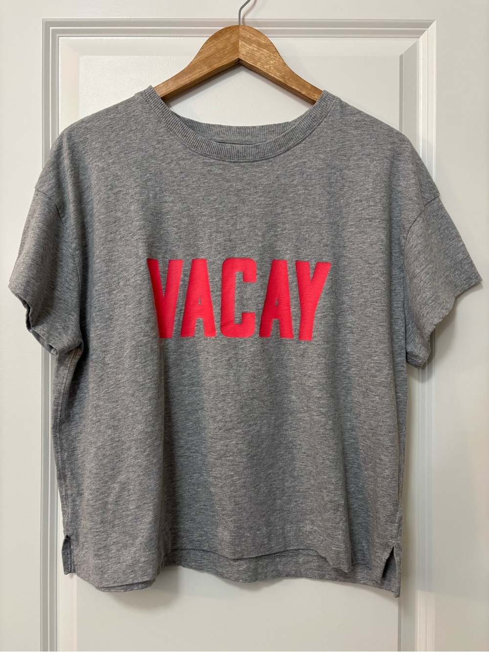 Sonoma Gray Pink Vacay Cropped 100% Cotton Tee Shirt, Size L